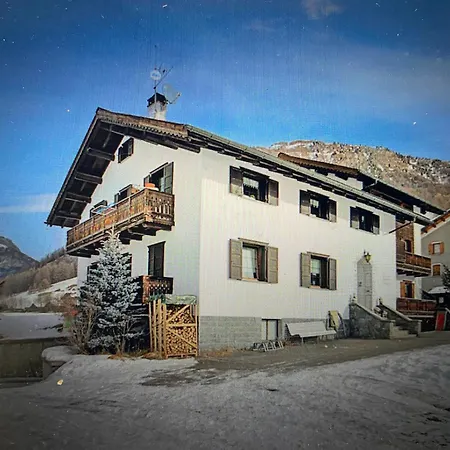 Oasi Alpina A Курмайор